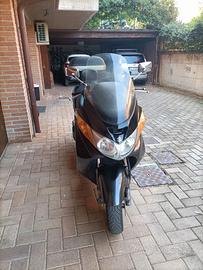 Suzuki Burgman 400