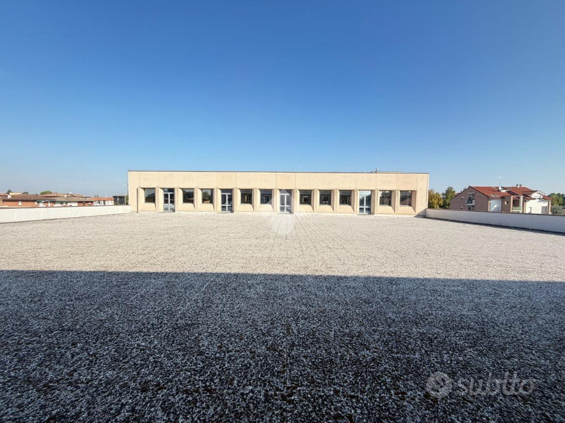 CAPANNONE A SAN MARTINO SICCOMARIO - Vista 3
