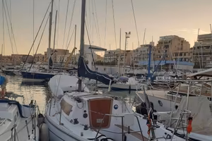 Imbarcazione a vela Comet 910