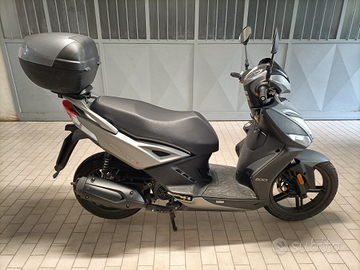 Scooter kimko 200 agility 16 plus