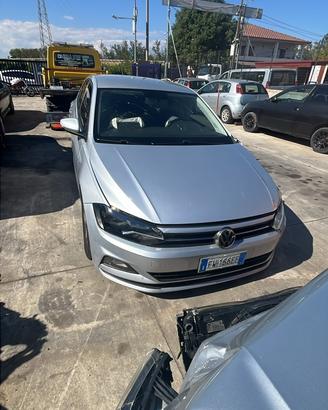Polo sinistrata