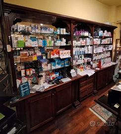 ARREDAMENTO LEGNO MASSELLO NEGOZIO/CASA