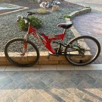 MTB rossa