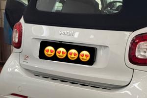 Smart fortwo cabrio bianca