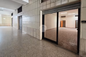 2 LOCALI A MANFREDONIA
