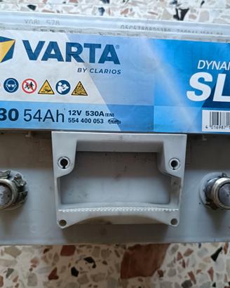 Batteria Auto - Varta  C30 - 54Ah 530A
