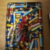 scatola spolette assortite nuove e usate