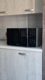 Microonde Whirlpool a libera installazione