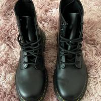 Dr. Martens 1460 Smooth Black.