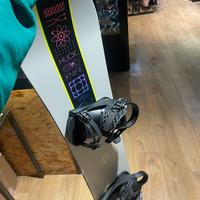 Tavola  e attacchi snowboard