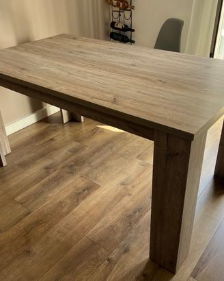 Tavolo in legno
