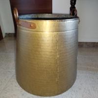 Pentola in rame antica