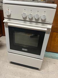 Cucina De Longhi 4 fuochi gas e forno elettrico