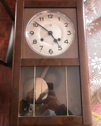 Orologio a pendolo da parete