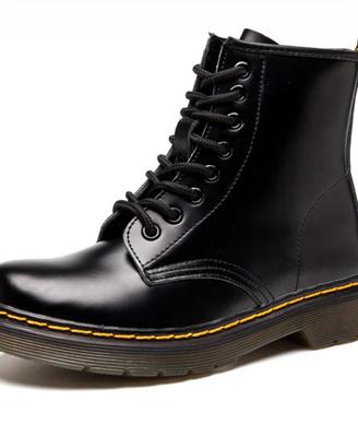 stivaletti dr martens