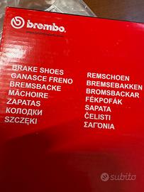 Kit pastiglie Toyota yaris anno 2002