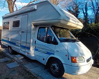 Camper Mansardato mt.6.5