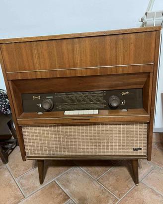 Graetz Polonaise radio giradischi