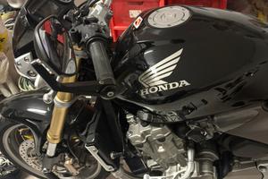 Honda hornet 600