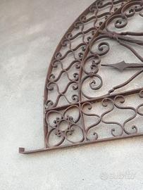 inferiata in ferro battuto antica