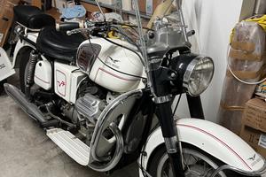 Moto Guzzi V7  cc.700