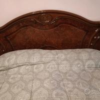 Letto matrimoniale+materasso+ rete+comodino