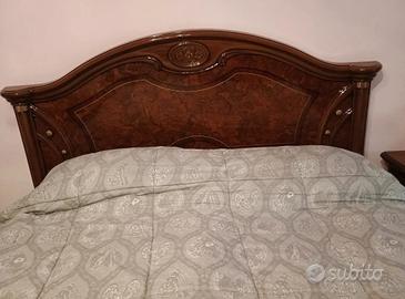 Letto matrimoniale+materasso+ rete+comodino