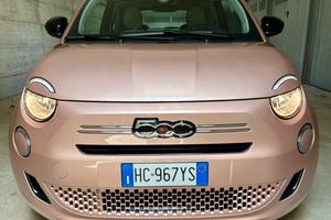 Fiat 500 Hibryd 2026