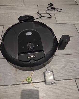 iRobot Roomba i7 - Praticamente NUOVO usato 4-5