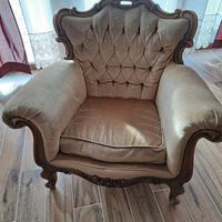 Coppia di poltrone in buono stato