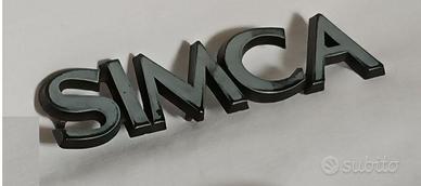 scritta SIMCA in materiale plastico