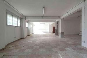 LOCALE di ampia metratura