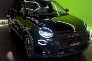 Fiat 600 Hybrid 110 CV DCT MHEV Icon