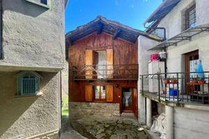 CASA SEMINDIPENDENTE A VIÙ