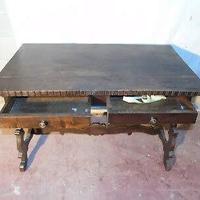 Tavolo scrittoio a due cassetti 