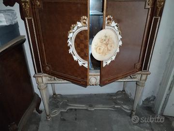 Mobile Bar da ristrutturare