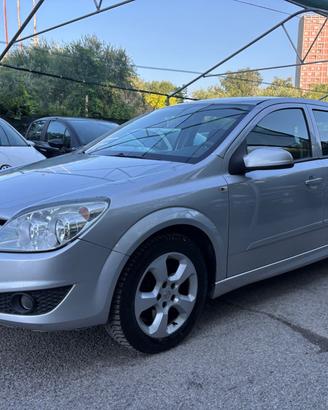 Opel Astra 1.7 CDTI 125CV Cosmo SW OK NEOPATENTATI
