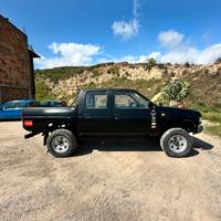 NISSAN KING KAB D21 td25