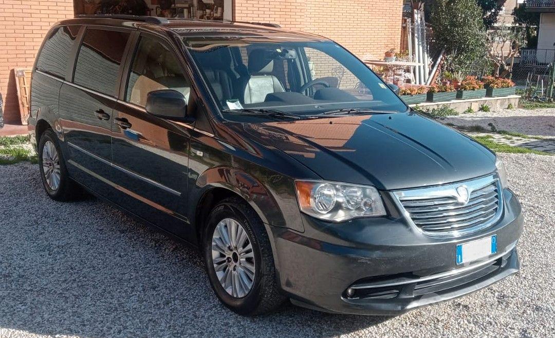 Lancia Voyager