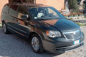 Lancia Voyager 2.8 Platinum