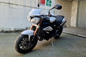 Triumph Speed Triple R 2011