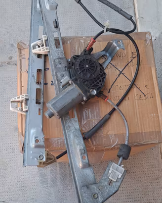 Motorino alzacristalli  dx Peugeot 206