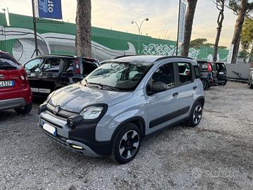 FIAT Panda 1.0cc 70cv CROSS Hybrid CLIMATIZZATOR