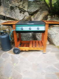 Barbecue a gas 3 fuochi con roccia lavica