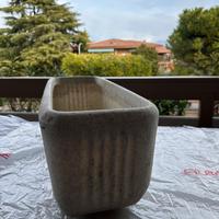 Fioriera resina effetto pietra