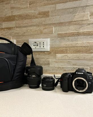 Canon EOS 80D + 2 obbiettivi e borsa