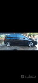 Mercedes b 