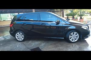 Mercedes b 