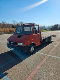 Iveco Carroattrezzi