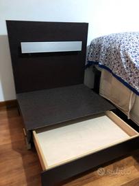 Comodini a sospensione con lampada